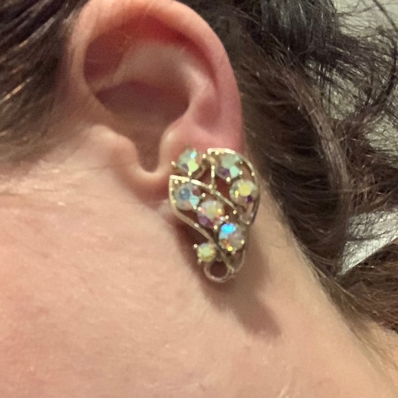 2/$40 Vintage 50’s AB Clip-On Earrings - Picture 3 of 4